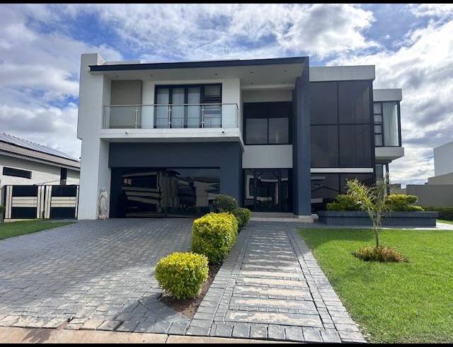 5 BEDROOM HOUSE FOR SALE IN SIX FOUNTAINS RESIDENTIAL ESTATE